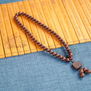 Yang Yuan incense beads: Collectible-grade plain circle handcrafted from selected natural materials.