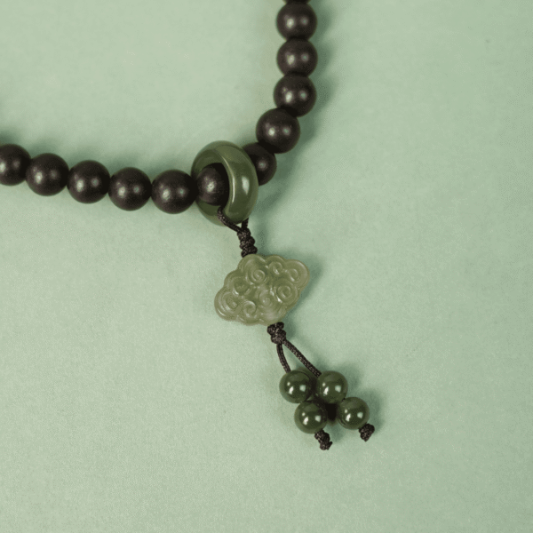 20250913-160657 Yun Shan Ru Huai incense beads: Collectible-grade plain circle handcrafted from selected natural materials.