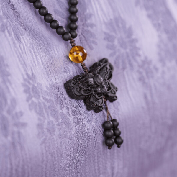 3 Die Lian Hua incense beads: Collectible-grade plain circle handcrafted from selected natural materials.