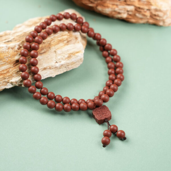 Shen Yuan incense beads: Collectible-grade plain circle handcrafted from selected natural materials.